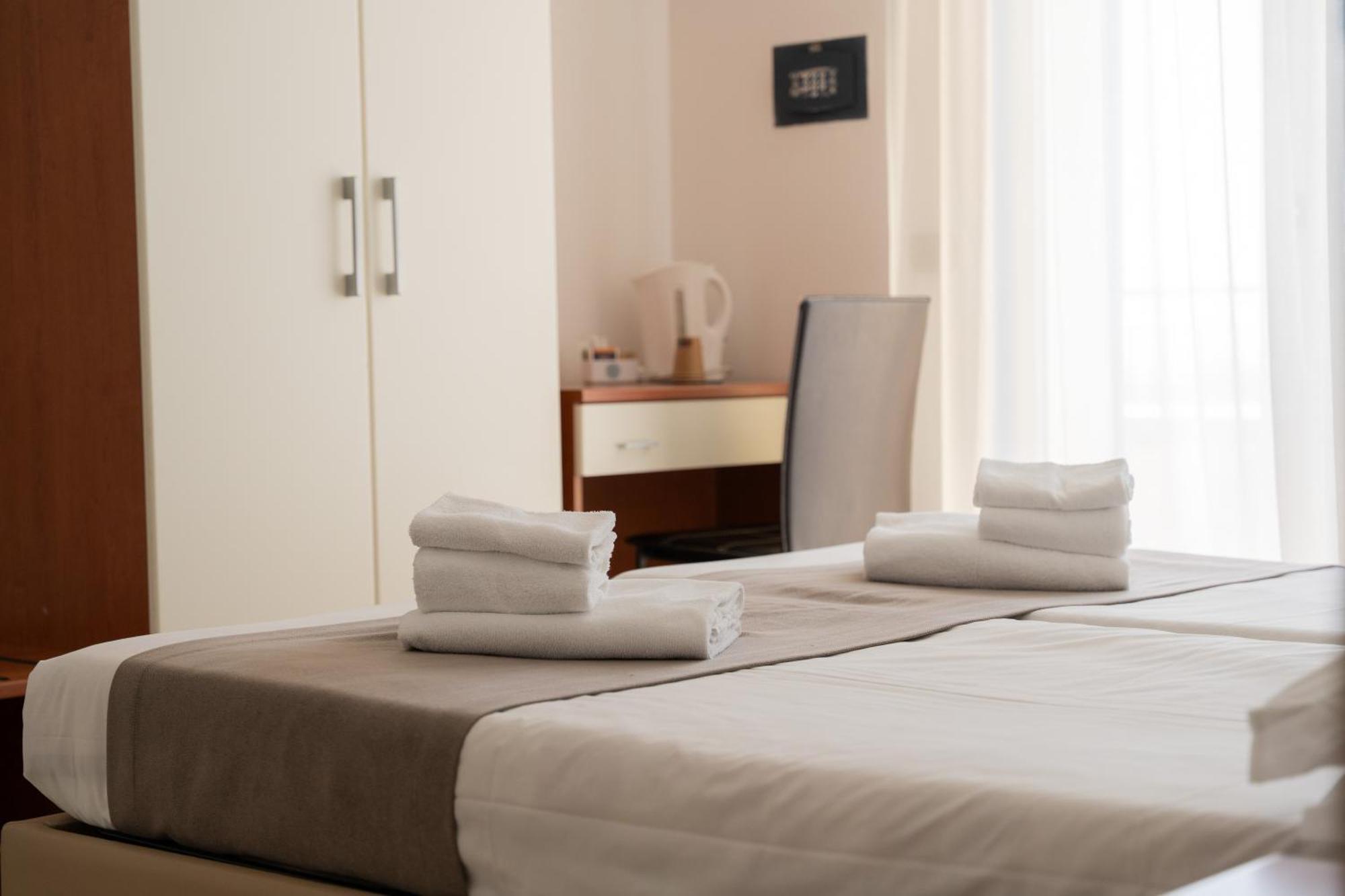 Spa Hotel Splendid Sole Manerba del Garda Exterior photo